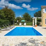 Holiday home Larisa Porec