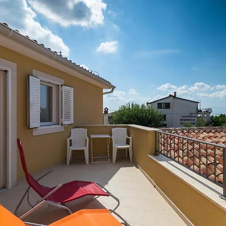 Larisa Holiday home *