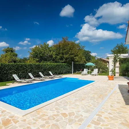 Holiday home Larisa