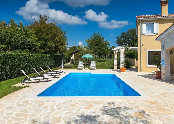 Feriehus Larisa Poreč