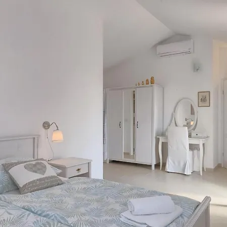 Larisa Tatil Evi