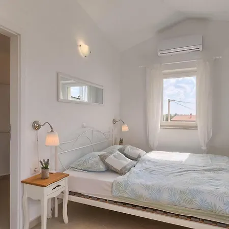 Larisa Tatil Evi